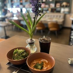 Prospect Gourmand - House Farmers Market Salad and tortilla tomato soup - part of lunch special
