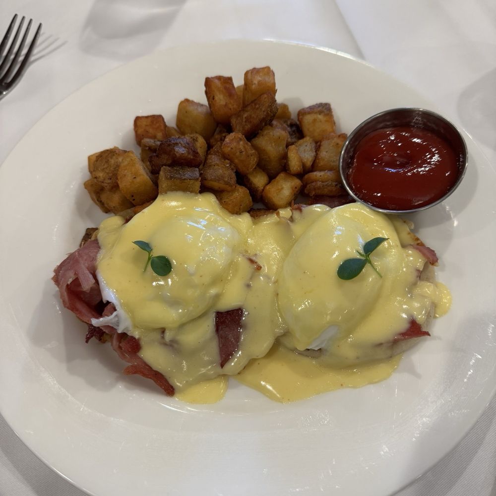 Tj's Restaurant & Lounge - Eggs Benedict - Southern Near Me - Richmond, Virginia Tj's Restaurant & Lounge - Eggs Benedict - Southern Near Me - Richmond, Virginia