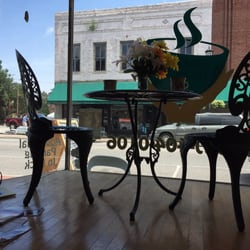 Brew 2 Rescue Cafe - Front window decoration