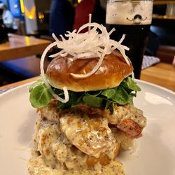 Dolden Mädel Braugasthaus - Leberkäse Burger