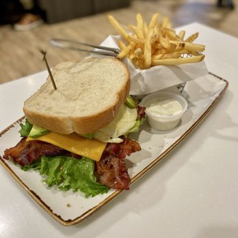 Omelet Bar - House BLT Sandwich was a Good Mouthful - Breakfast & Brunch Near Me - Orlando, Florida Omelet Bar - House BLT Sandwich was a Good Mouthful - Breakfast & Brunch Near Me - Orlando, Florida