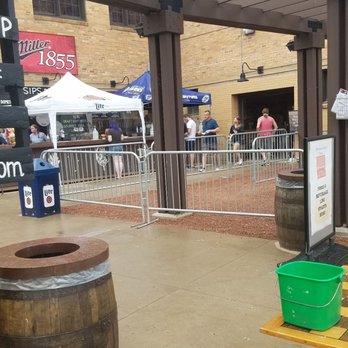 South Shore Terrace - Start of the line - Beer Gardens Near Me - Milwaukee, Wisconsin South Shore Terrace - Start of the line - Beer Gardens Near Me - Milwaukee, Wisconsin