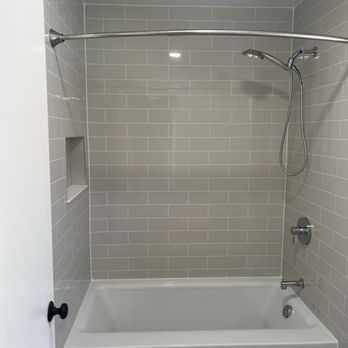 Shugarman's Bath - New tub, tile, and fixtures - General Contractors Near Me - San Diego, California Shugarman's Bath - New tub, tile, and fixtures - General Contractors Near Me - San Diego, California