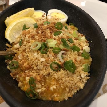 Max's Restaurant - Glendale - Pancit Palabok - Filipino Near Me - Glendale, California Max's Restaurant - Glendale - Pancit Palabok - Filipino Near Me - Glendale, California