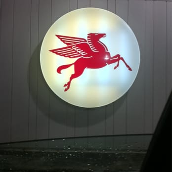 Mobil - A flying horsey! - Gas Stations Near Me - Schaumburg, Illinois