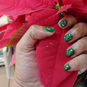Grace Nail & Skin - Perfect, sparkly Christmas nails! - Nail Salons Near Me - Los Angeles, California Grace Nail & Skin - Perfect, sparkly Christmas nails! - Nail Salons Near Me - Los Angeles, California