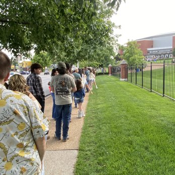 Chaifetz Arena - The line to the arena - Stadiums & Arenas Near Me - St. Louis, Missouri