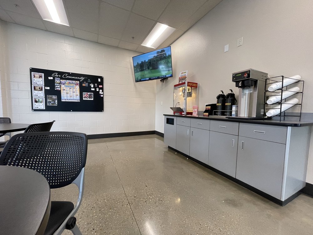 LES SCHWAB TIRE CENTER Updated September 2024 38 Reviews 3595 E Ustick Rd, Meridian, Idaho