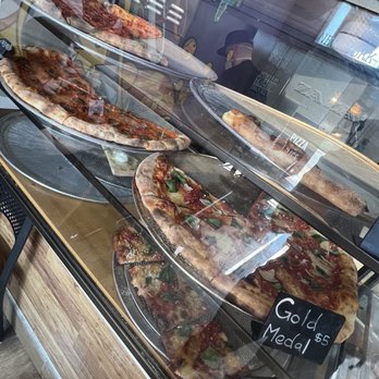 Zazas Pizzeria - Pizza - Pizza Near Me - Chicago, Illinois Zazas Pizzeria - Pizza - Pizza Near Me - Chicago, Illinois