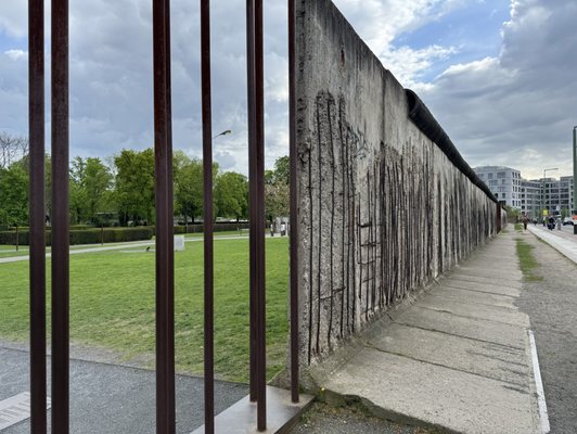 Berliner Mauer by null