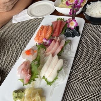 Oishi Sushi - Sashimi deluxe platter - Japanese Near Me - Hasbrouck Heights, New Jersey