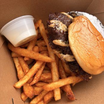 Hilltop Truck Park - Wagyu smash burger - Food Court Near Me - Northlake, Texas Hilltop Truck Park - Wagyu smash burger - Food Court Near Me - Northlake, Texas