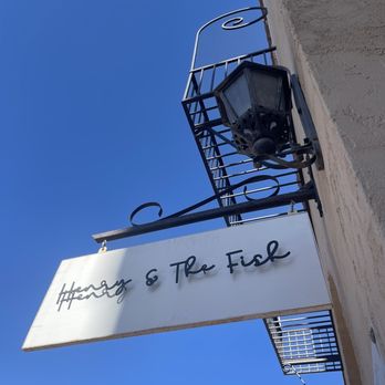 Henry & The Fish - Sign - Coffee & Tea Near Me - Santa Fe, New Mexico