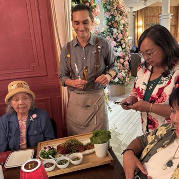 GIWA - Ash was very knowledgeable of the menu. Kelly Ash and Moon are wonderful. Please come and experience their warmest hospitality. - Breakfast & Brunch Near Me - Santa Clara, California