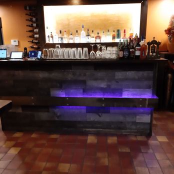 Curry & Kabab - Cute litte bar!!! Super nice staff that let me place a last minute order! - Indian Near Me - Kent, Washington