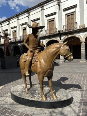 Plaza de los Mariachis by null