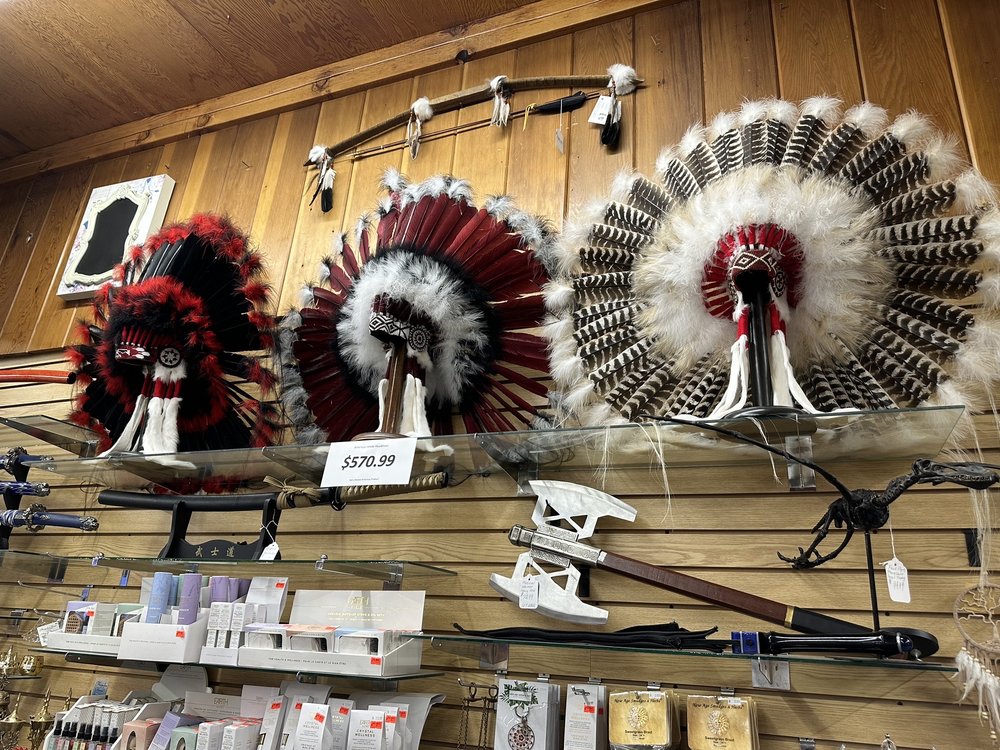 CHEROKEE GIFT SHOP AND BOOT OUTLET Updated October 2024 18 Photos 76 Jenkins Ln