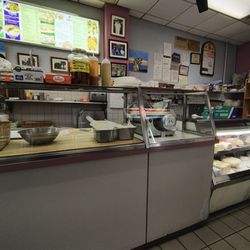 Sal's Deli - Counter