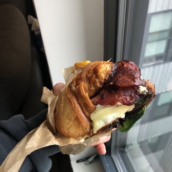 Nûrish - Nurish croissant - Vegan Near Me - Jersey City, New Jersey