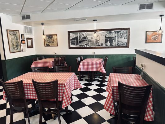 Gatto's Pizza by null