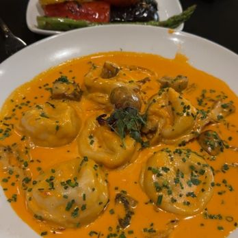 Malbec Argentinean Cuisine - Argentine Near Me - Pasadena, California Malbec Argentinean Cuisine - Argentine Near Me - Pasadena, California