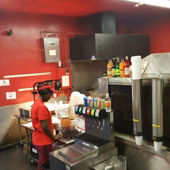 Hecky's Barbecue - Barbeque Near Me - Evanston, Illinois Hecky's Barbecue - Barbeque Near Me - Evanston, Illinois