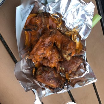 Mac's @ Milewide - 6 piece chicken wing - Pizza Near Me - Louisville, Kentucky