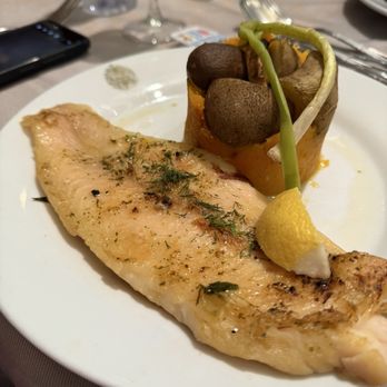 Café de los Angelitos - Gastropubs Near Me - Buenos Aires, C Café de los Angelitos - Gastropubs Near Me - Buenos Aires, C