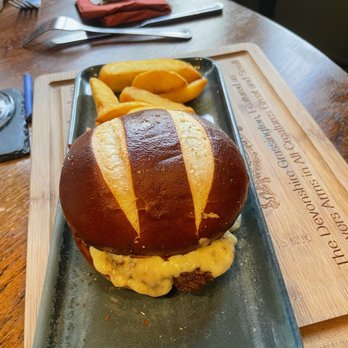 devonshire arms - Cheeseburger Children's Menu - Hotels Near Me - Skipton, NYK devonshire arms - Cheeseburger Children's Menu - Hotels Near Me - Skipton, NYK