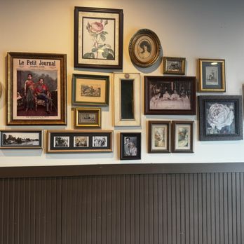 Mali Thai - Inside decor - Thai Near Me - Jacksonville, Florida Mali Thai - Inside decor - Thai Near Me - Jacksonville, Florida