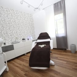 am-cosmetic - Einer der Räume von am-cosmetic. Ihr Kosmetikstudio in Ravensburg.
