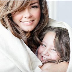 Modern Love Photography - Cuddling up with momma