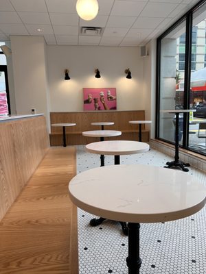 Jeni's Splendid Ice Creams by null