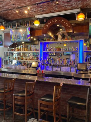 Taste & Thirst by null