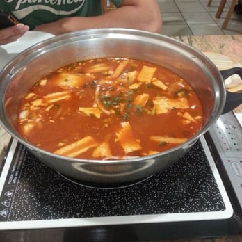 Hot Pot Heaven - Kimchi broth (medium spicyness) - Vietnamese Near Me - Honolulu, Hawaii