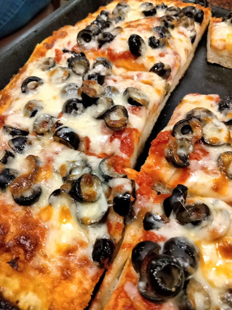 CATANZARO’S PIZZERIA CRANSTON 58 Photos & 150 Reviews 1283 Park Ave