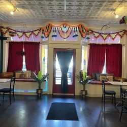 Jaya’s Indian Cuisine - A great colorful vibe