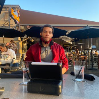 Yard House - Mother's Day weekend - Bars Near Me - Long Beach, California