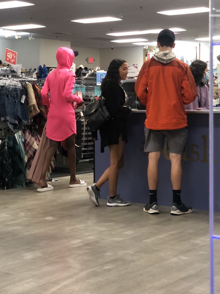 PLATO’S CLOSET GAINESVILLE Updated October 2024 104 Carrington