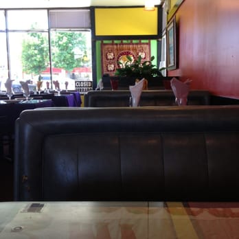 Elephant Cafe - Tablecloth environment - Thai Near Me - Lake Forest, California