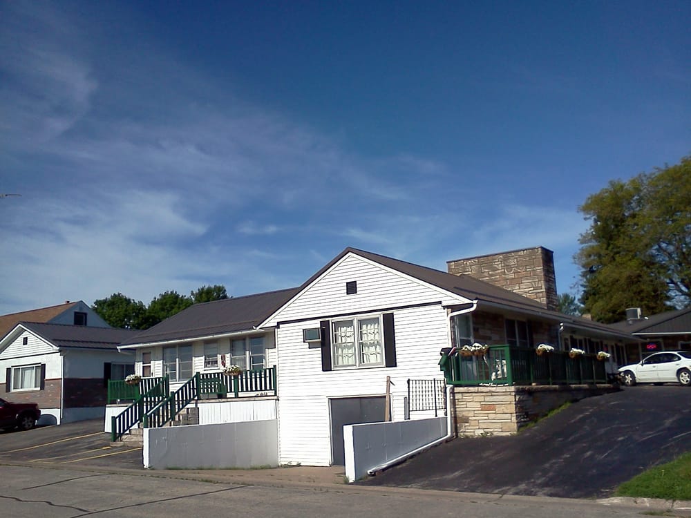 NAPP’S MOTEL Updated October 2024 35 Photos 645 12th St