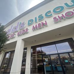 dd's DISCOUNTS