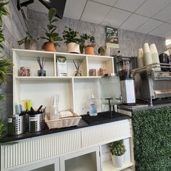 Eden Garden Cafe - Water station, with utensils