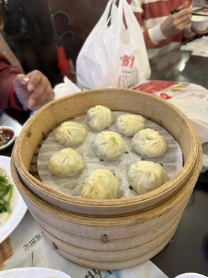 Hang Zhou Xiao Long Bao (Da'an) by null