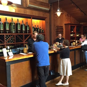 Sequoia Grove Winery - Tasting room - Wine Tasting Room Near Me - Rutherford, California Sequoia Grove Winery - Tasting room - Wine Tasting Room Near Me - Rutherford, California