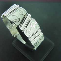 Jurgens Jewelers - Ancient Egypt inspired Bracelet