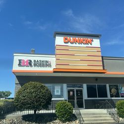 Dunkin' - Building