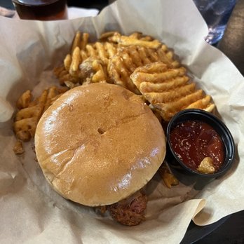 Jay Deez Sports Grill - Burgers Near Me - La Grange, Texas Jay Deez Sports Grill - Burgers Near Me - La Grange, Texas