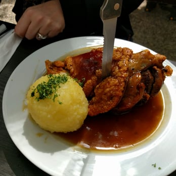 Klosterschenke Weltenburg - Crispy pork knuckle - Bavarian Near Me - Kelheim, BY