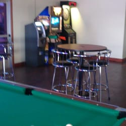 South Lake Sports Bar - Games